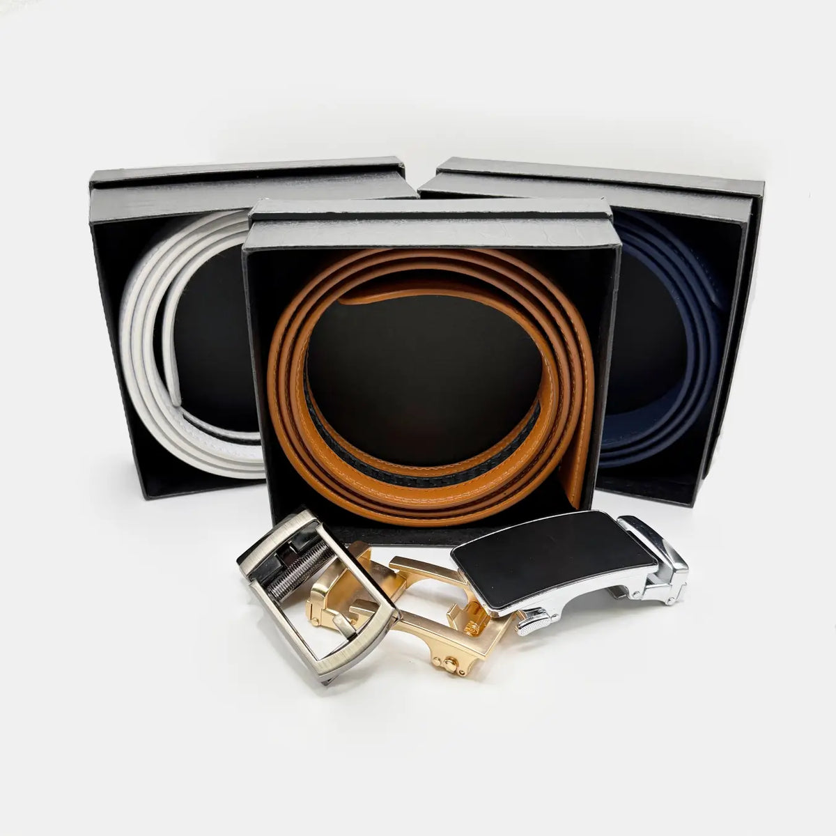 Vitello belt straps and buckles in gift boxes