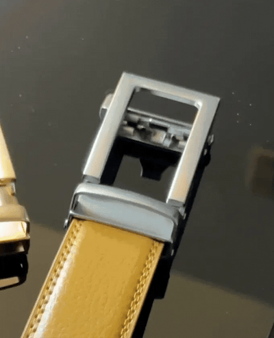 Swapping the buckle and strap on a Vitello belt